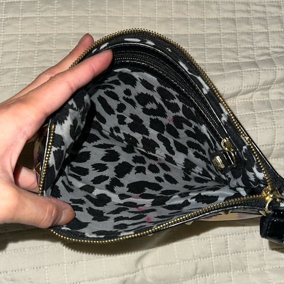 Betsey Johnson clutch bag - Picture 5 of 8